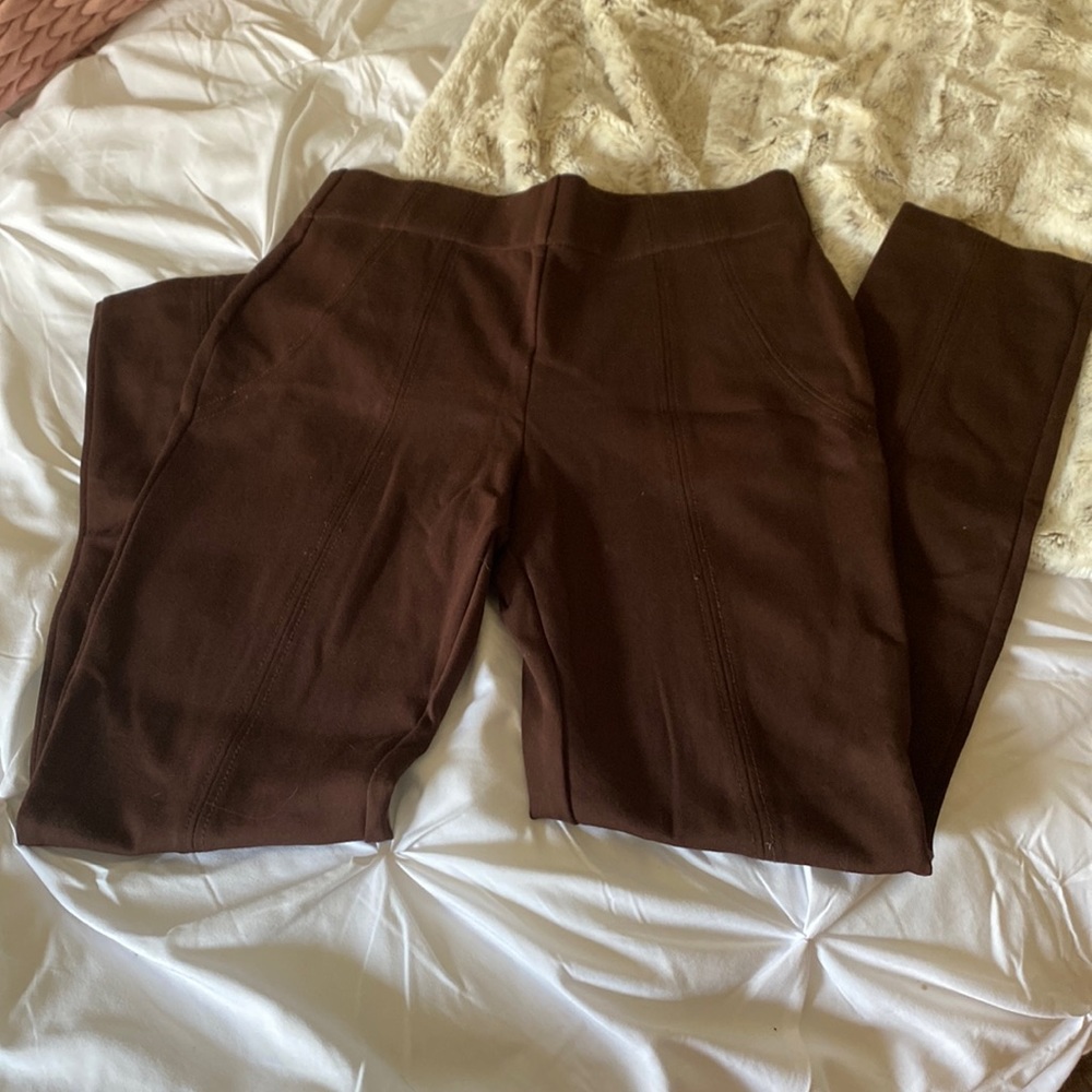 Jones and company. Jones New York leggings.